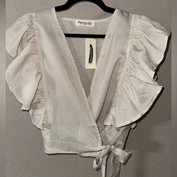 Wrap top with ruffles - Picture 7 of 8